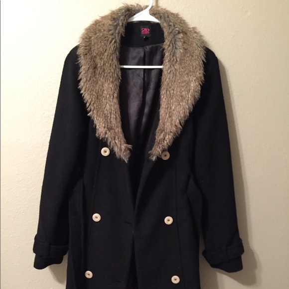 Coat - Picture 2 of 4